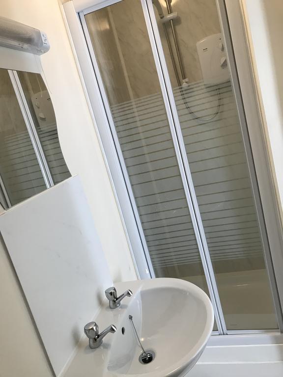 Glenfaba Guest House Дъглас Екстериор снимка