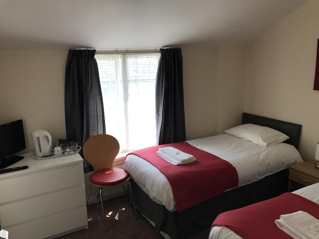Glenfaba Guest House Дъглас Екстериор снимка